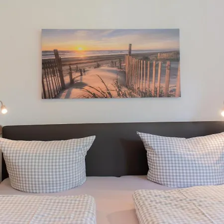 Gorch Fock Park 19 *